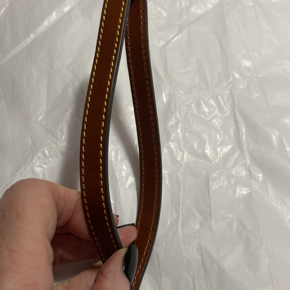 NWOT Dooney & Burke leather wristlet strap - Picture 10 of 10